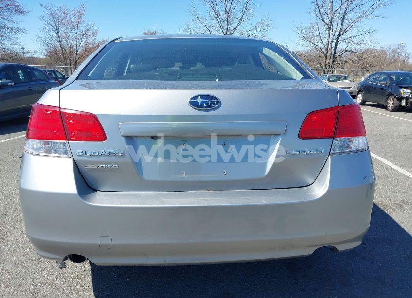 Photo 16 of 2010 Subaru Legacy 2.5I LIMITED (VIN 4S3BMBL66A3247029)