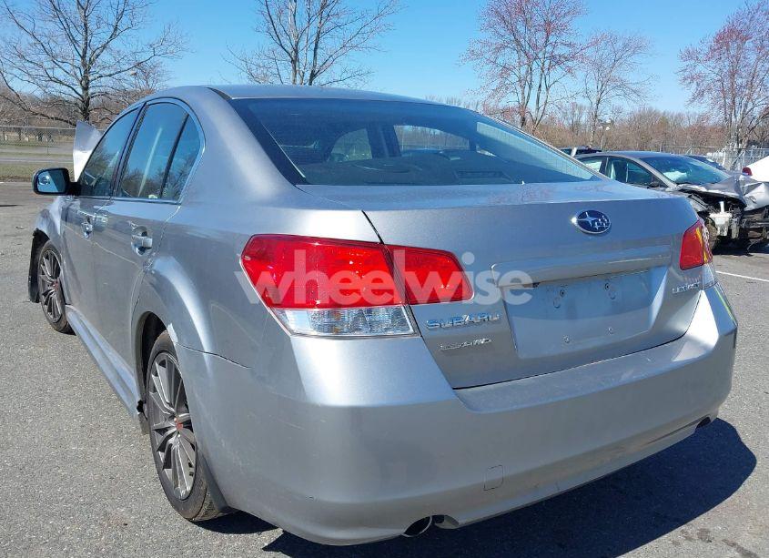 Photo 3 of 2010 Subaru Legacy 2.5I LIMITED (VIN 4S3BMBL66A3247029)