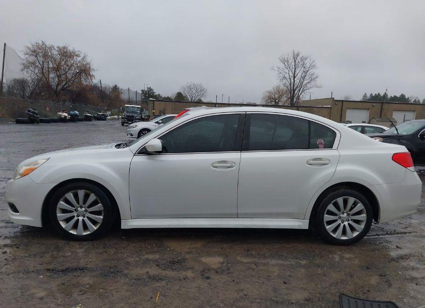 Photo 14 of 2010 Subaru Legacy 2.5I LIMITED (VIN 4S3BMBL6XA3236745)