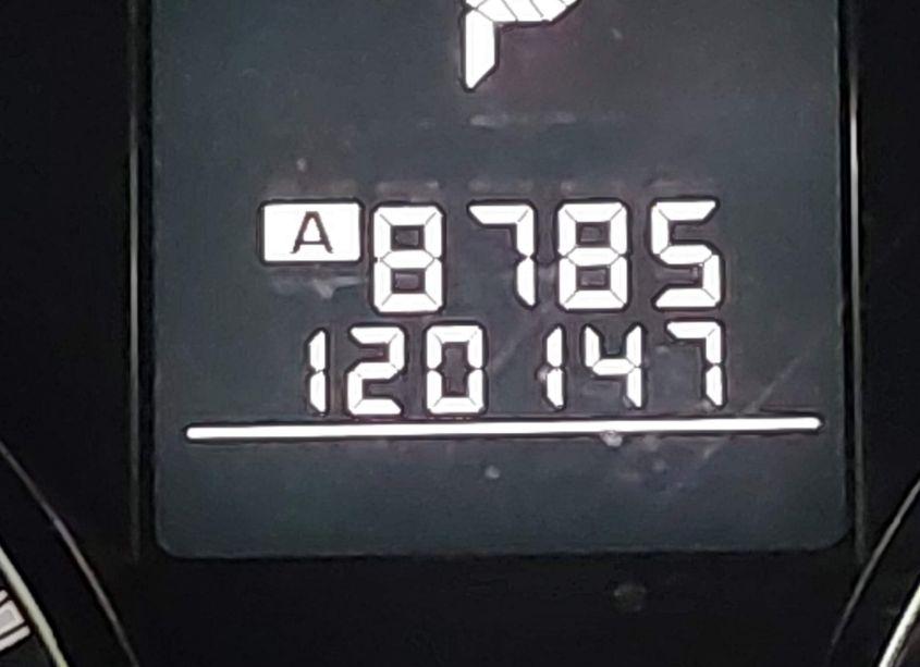 Photo 15 of 2010 Subaru Legacy 2.5I LIMITED (VIN 4S3BMBL6XA3236745)