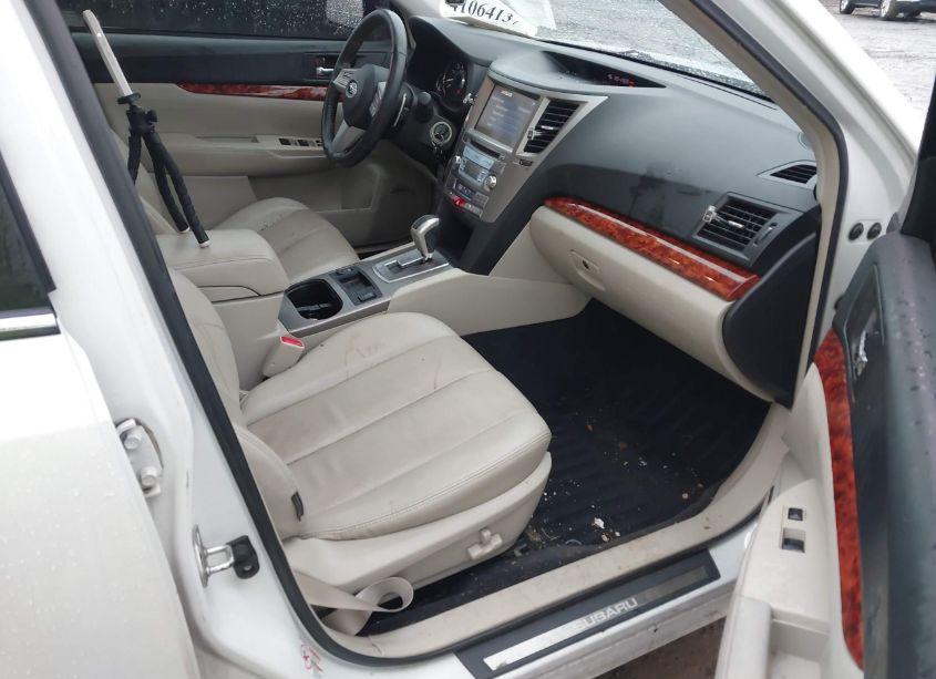 Photo 5 of 2010 Subaru Legacy 2.5I LIMITED (VIN 4S3BMBL6XA3236745)