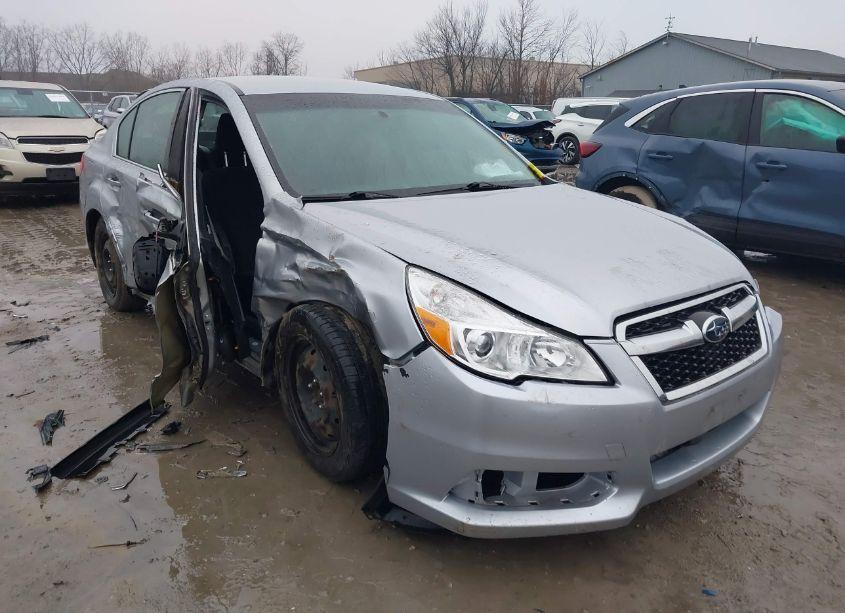 2013 Subaru Legacy 2.5I (VIN 4S3BMCA67D3016492) main photo