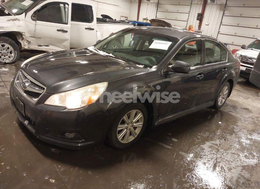 Photo 2 of 2010 Subaru Legacy 2.5I PREMIUM (VIN 4S3BMCB64A3210729)