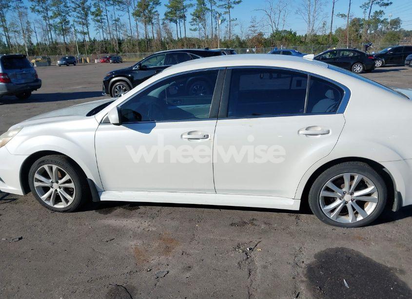 Photo 14 of 2014 Subaru Legacy 2.5I PREMIUM (VIN 4S3BMCC65E3004713)