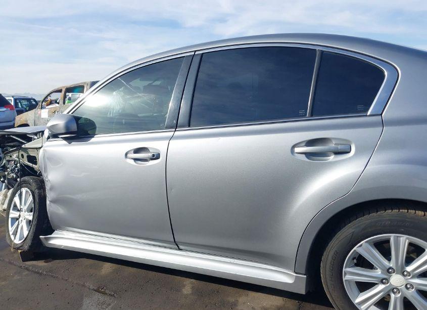 Photo 14 of 2011 Subaru Legacy 2.5I PREMIUM (VIN 4S3BMCC67B3220512)