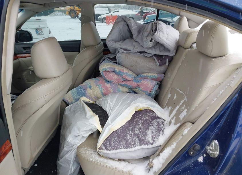 Photo 8 of 2011 Subaru Legacy 2.5I LIMITED (VIN 4S3BMCL66B3236779)