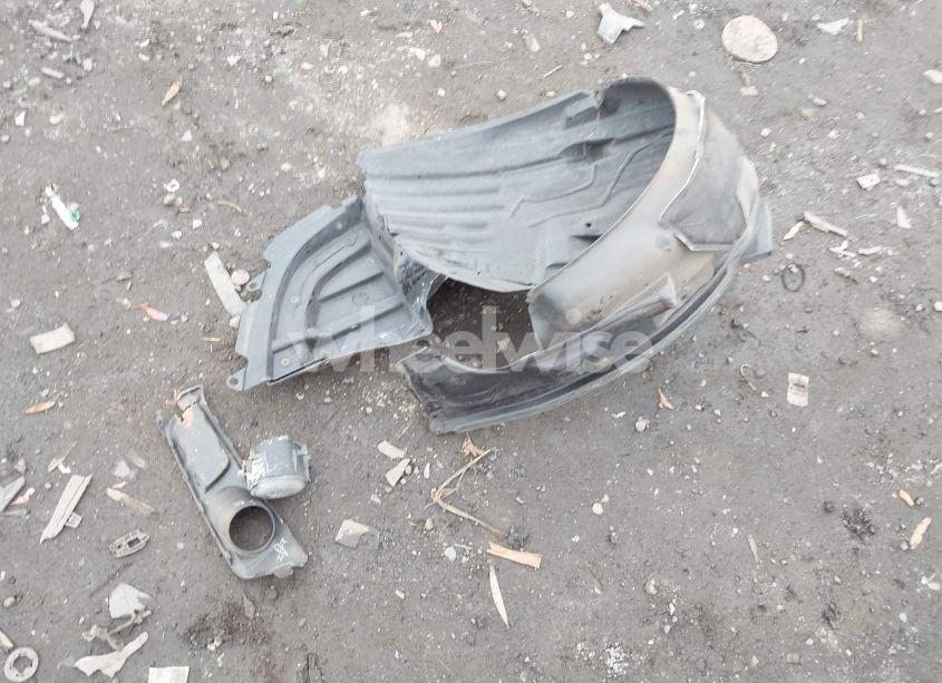 Photo 12 of 2010 Subaru Legacy 3.6R LIMITED (VIN 4S3BMDK63A2214797)