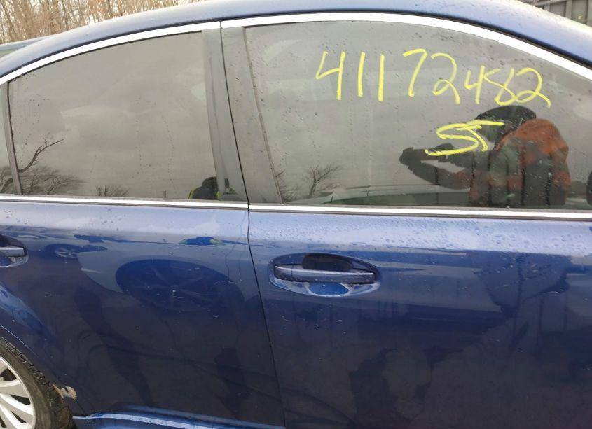 Photo 13 of 2011 Subaru Legacy 3.6R LIMITED (VIN 4S3BMDL60B2255680)