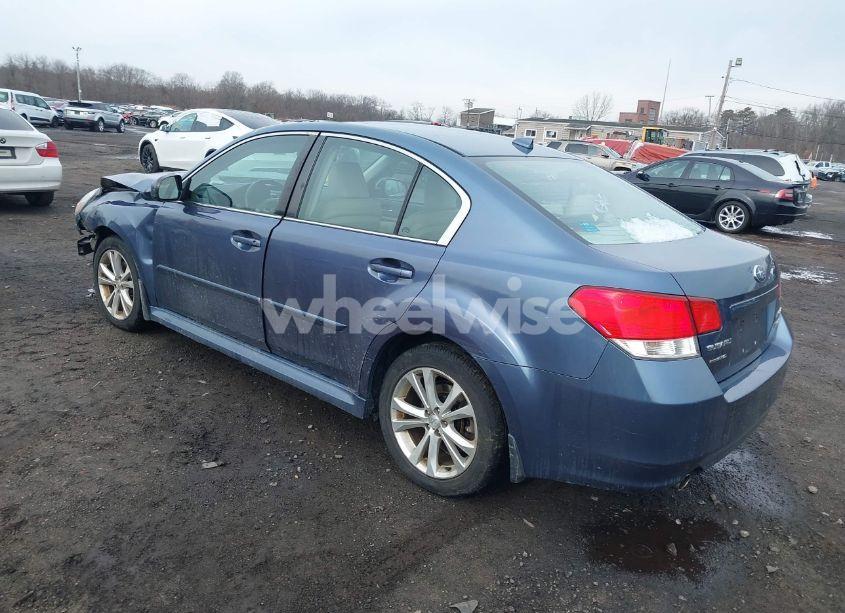 Photo 3 of 2014 Subaru Legacy 3.6R LIMITED (VIN 4S3BMDL62E2004910)