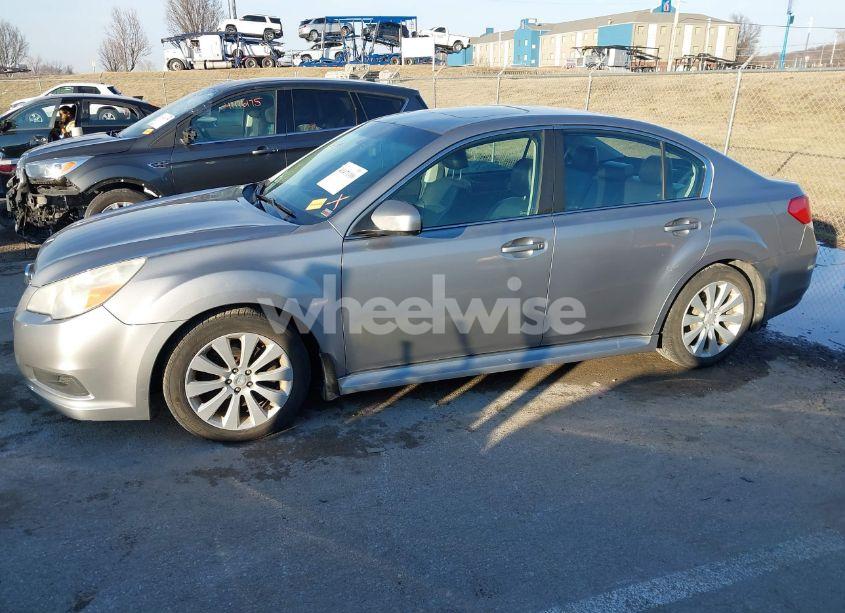 Photo 14 of 2010 Subaru Legacy 3.6R LIMITED (VIN 4S3BMDL67A2224828)