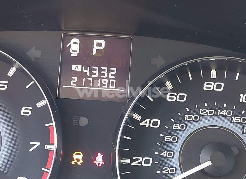 Photo 15 of 2010 Subaru Legacy 3.6R LIMITED (VIN 4S3BMDL67A2224828)