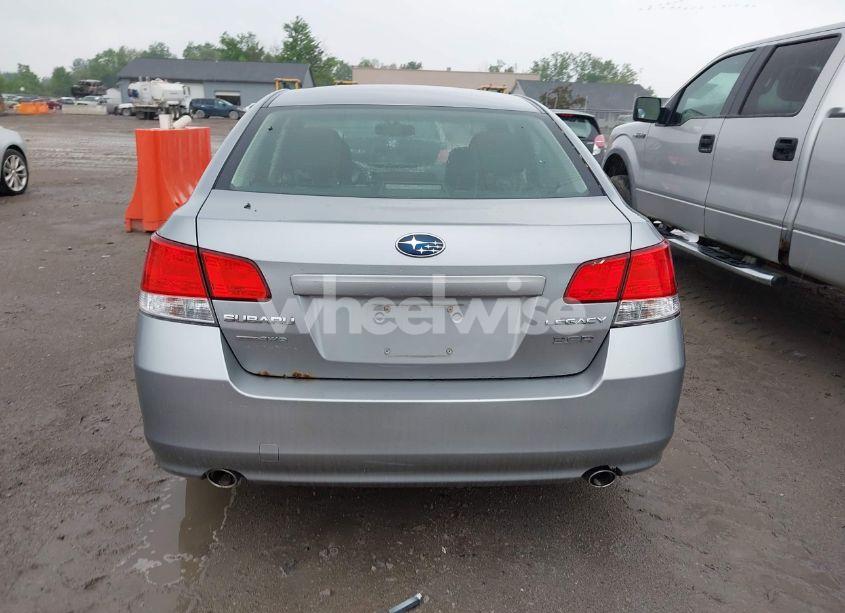 Photo 16 of 2010 Subaru Legacy 3.6R PREMIUM (VIN 4S3BMEH68A2220642)