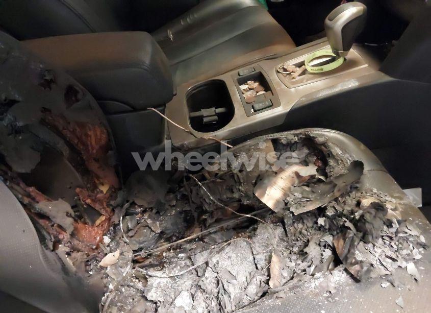 Photo 13 of 2010 Subaru Legacy 3.6R LIMITED (VIN 4S3BMEK65A2220431)