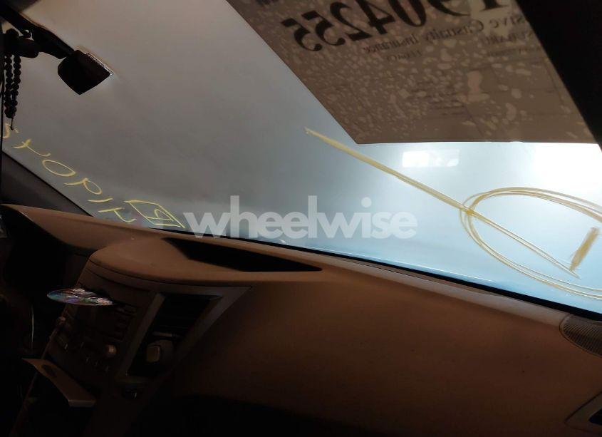 Photo 14 of 2010 Subaru Legacy 3.6R LIMITED (VIN 4S3BMEK65A2220431)