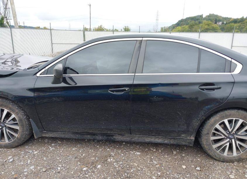 Photo 14 of 2018 Subaru Legacy 2.5I (VIN 4S3BNAB66J3034512)