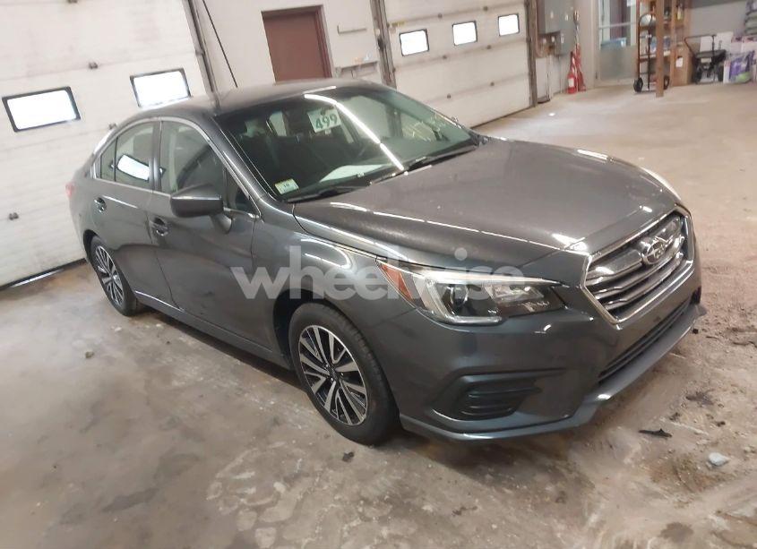 2018 Subaru Legacy 2.5I PREMIUM (VIN 4S3BNAC63J3044218) main photo