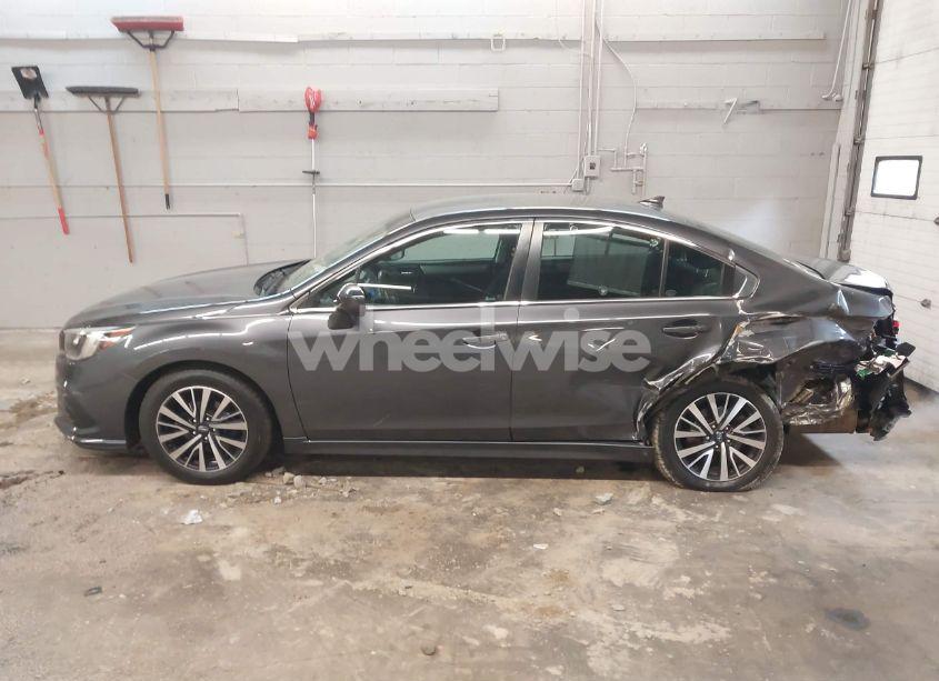 Photo 15 of 2018 Subaru Legacy 2.5I PREMIUM (VIN 4S3BNAC63J3044218)