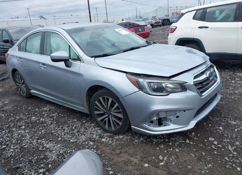 2018 Subaru Legacy 2.5I PREMIUM (VIN 4S3BNAC64J3021840) main photo