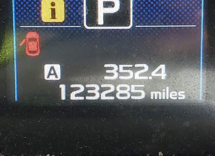 Photo 16 of 2015 Subaru Legacy 2.5I PREMIUM (VIN 4S3BNAD60F3036759)