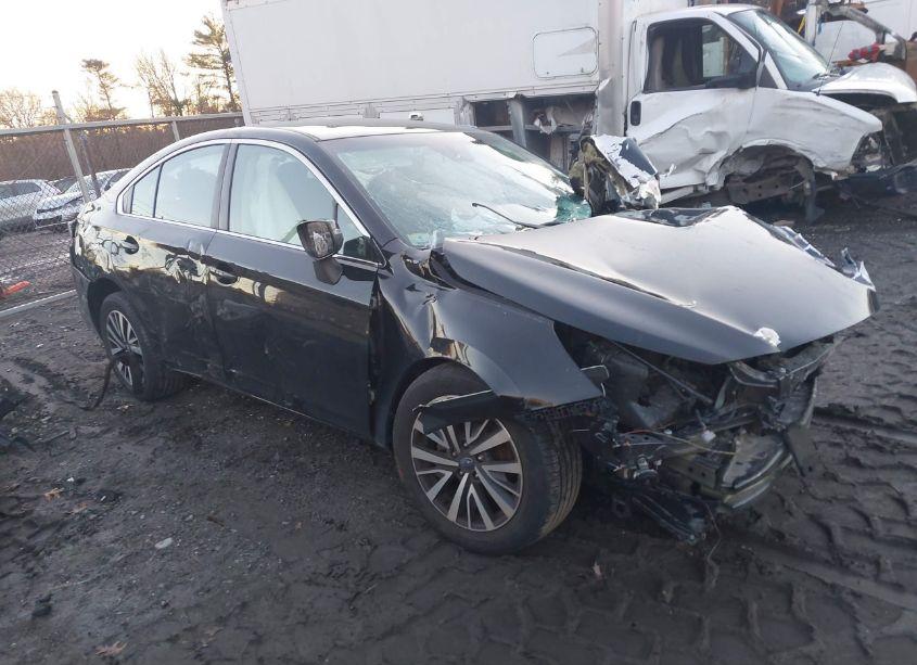 2019 Subaru Legacy 2.5I PREMIUM (VIN 4S3BNAF62K3018805) main photo