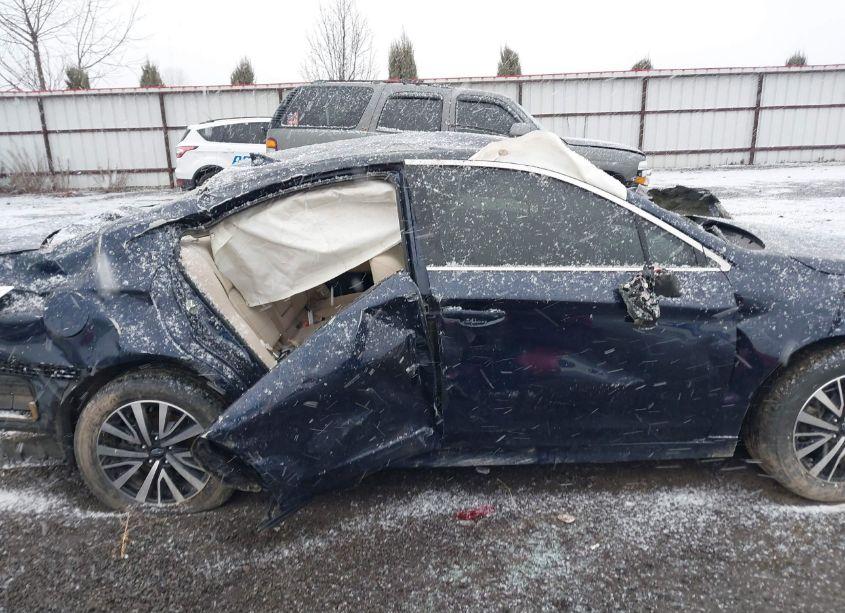 Photo 14 of 2018 Subaru Legacy 2.5I PREMIUM (VIN 4S3BNAF64J3045051)
