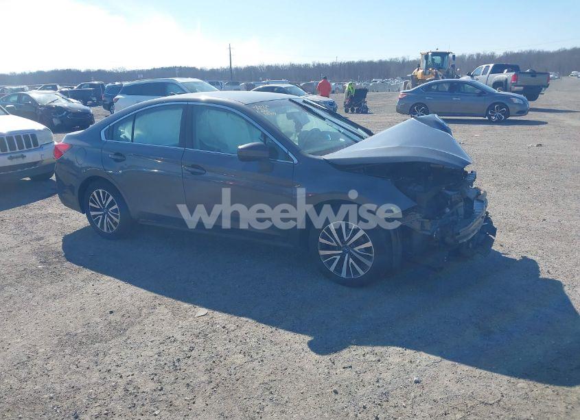 2019 Subaru Legacy 2.5I PREMIUM (VIN 4S3BNAF67K3023594) main photo