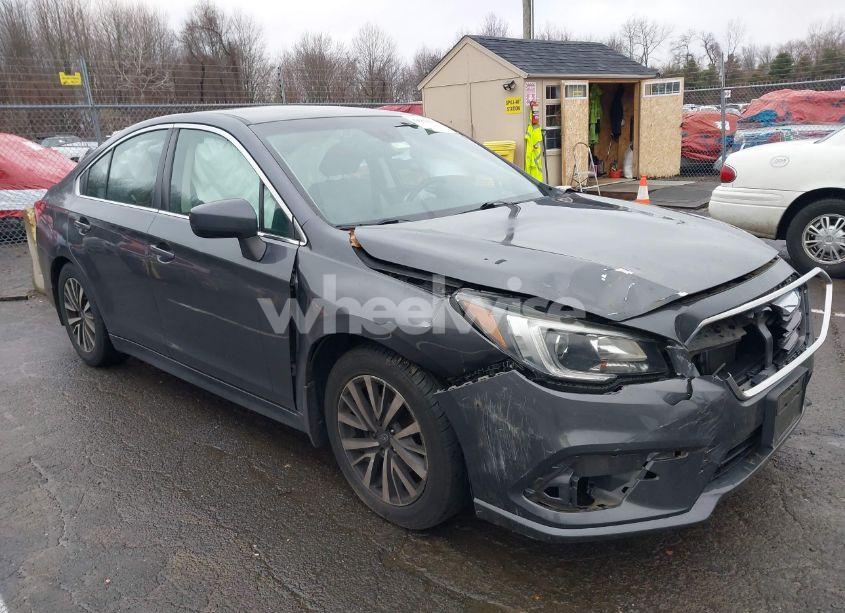 2019 Subaru Legacy 2.5I PREMIUM (VIN 4S3BNAF69K3022527) main photo