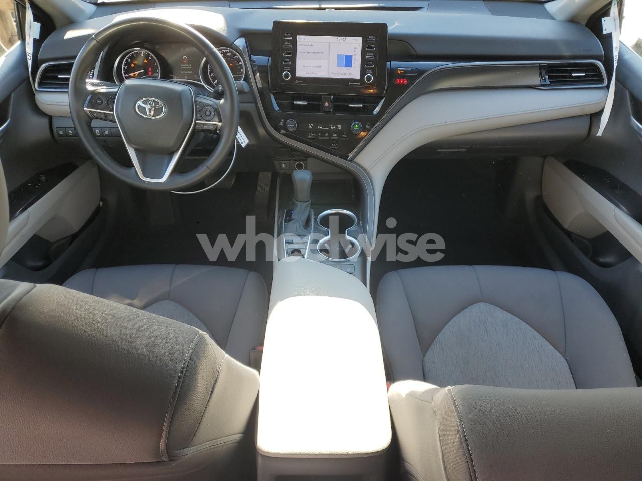 Photo 8 of 2024 TOYOTA CAMRY LE (VIN 4S3BNAH63H3050894)
