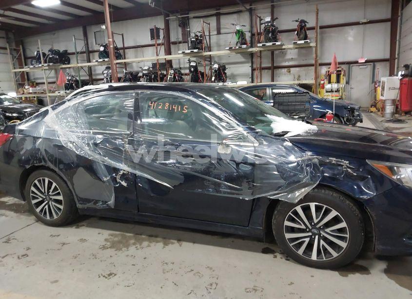 Photo 13 of 2018 Subaru Legacy 2.5I PREMIUM (VIN 4S3BNAH67J3022344)