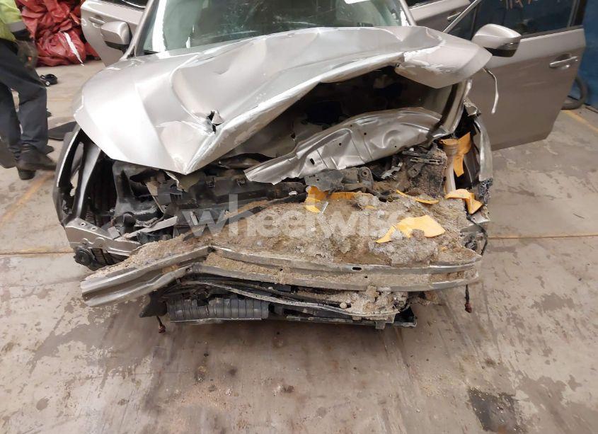 Photo 6 of 2017 Subaru Legacy 2.5I LIMITED (VIN 4S3BNAN60H3045513)