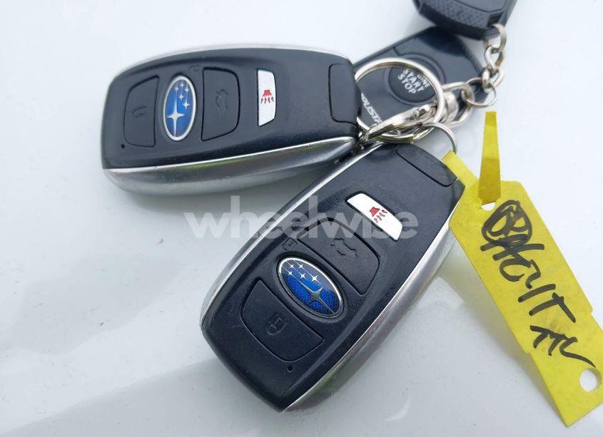 Photo 11 of 2017 Subaru Legacy 2.5I LIMITED (VIN 4S3BNAN68H3016180)