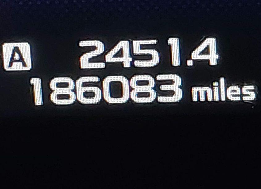 Photo 16 of 2015 Subaru Legacy 2.5I LIMITED (VIN 4S3BNBJ67F3043847)