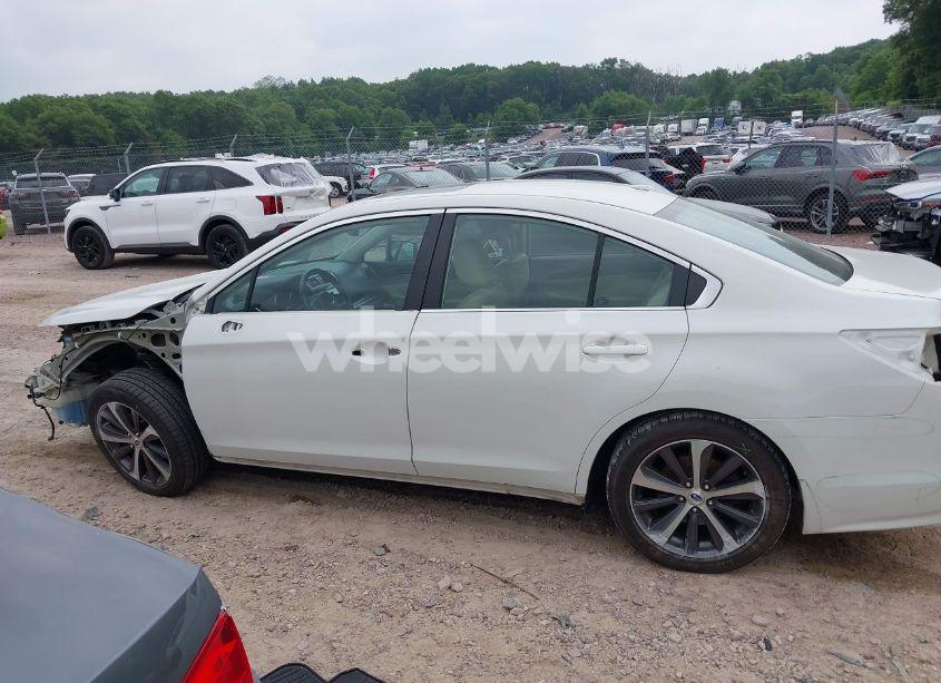 Photo 14 of 2015 Subaru Legacy 2.5I LIMITED (VIN 4S3BNBL67F3026236)