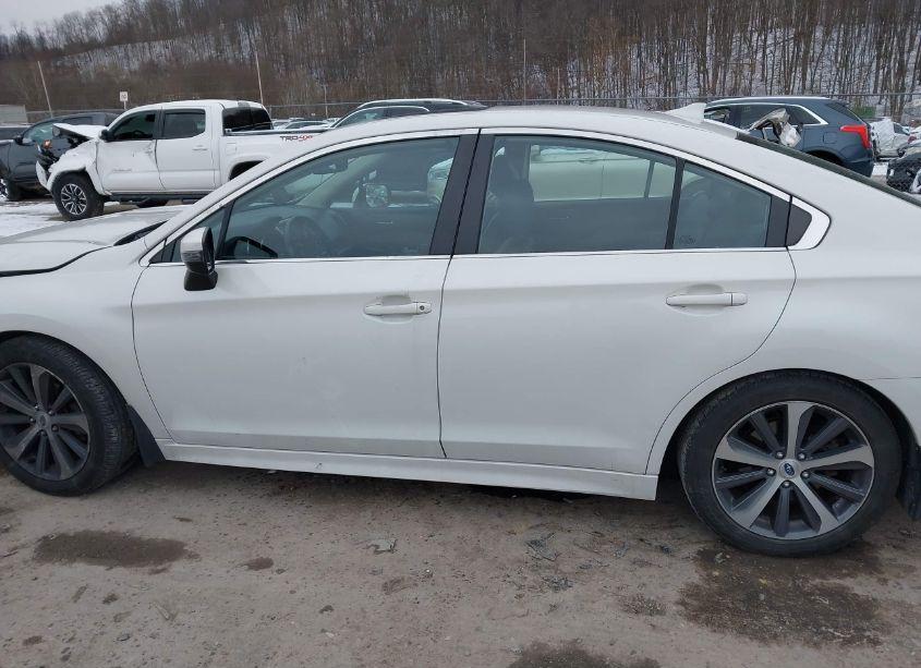 Photo 14 of 2016 Subaru Legacy 2.5I LIMITED (VIN 4S3BNBN61G3041037)