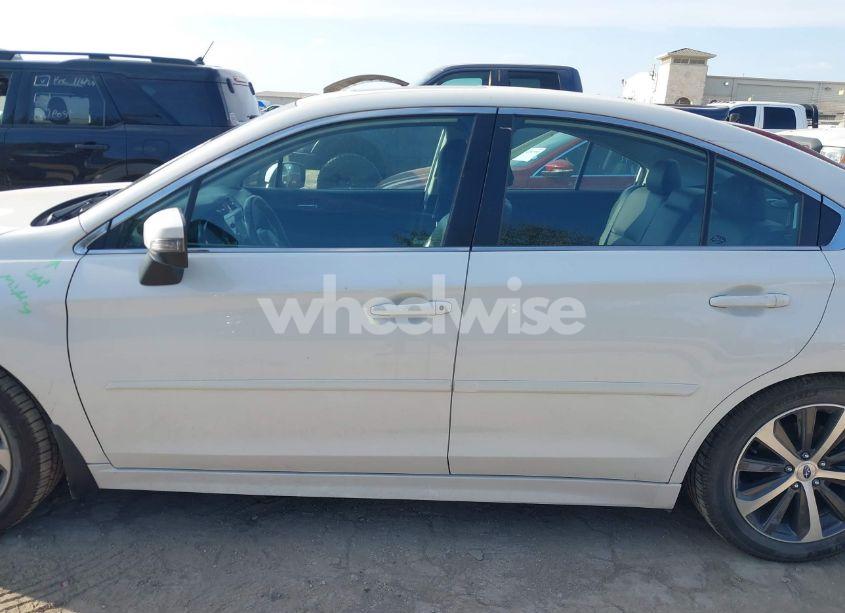 Photo 15 of 2015 Subaru Legacy 2.5I LIMITED (VIN 4S3BNBN67F3061730)