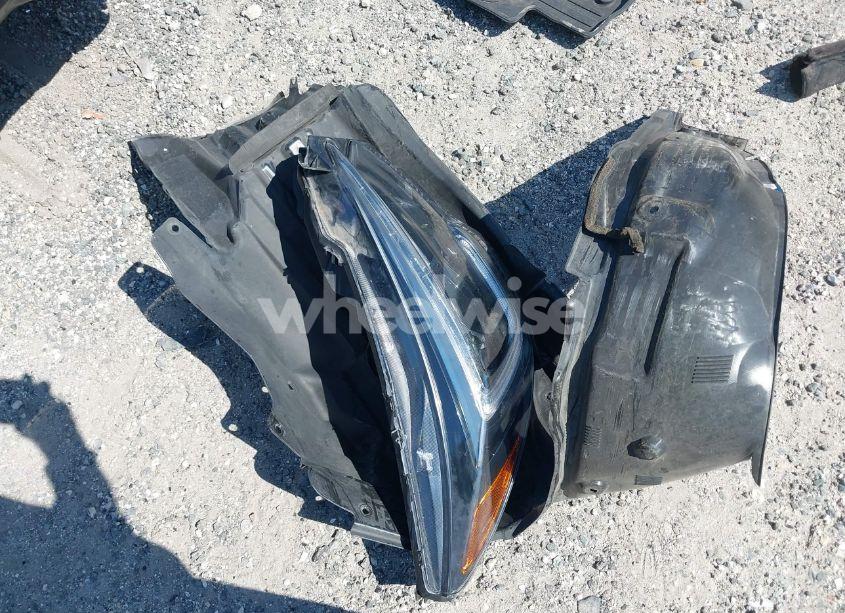 Photo 12 of 2019 Subaru Legacy 3.6R LIMITED (VIN 4S3BNEJ63K3036454)