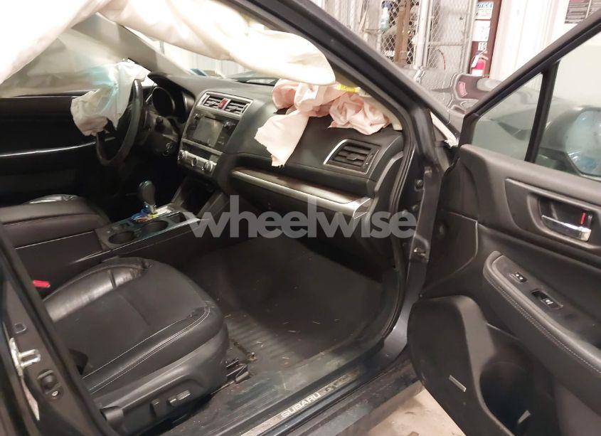 Photo 5 of 2016 Subaru Legacy 3.6R LIMITED (VIN 4S3BNEJ68G3015509)