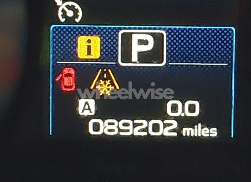 Photo 15 of 2015 Subaru Legacy 3.6R LIMITED (VIN 4S3BNEL63F3013842)