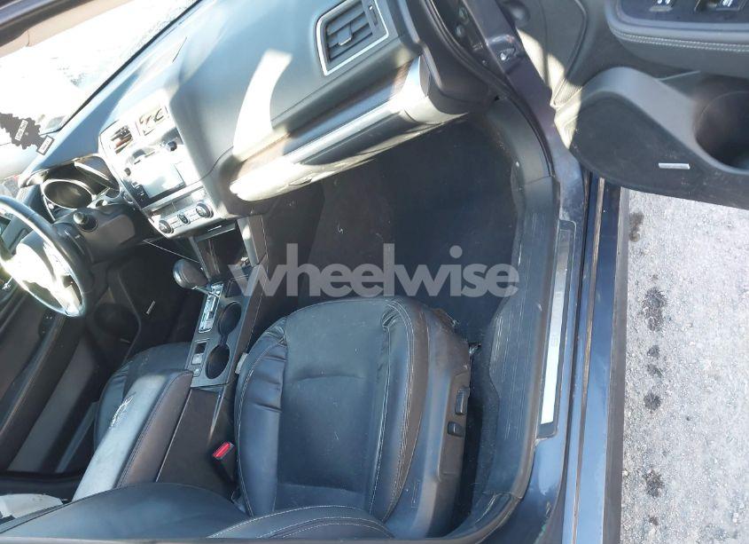 Photo 5 of 2015 Subaru Legacy 3.6R LIMITED (VIN 4S3BNEN66F3038618)