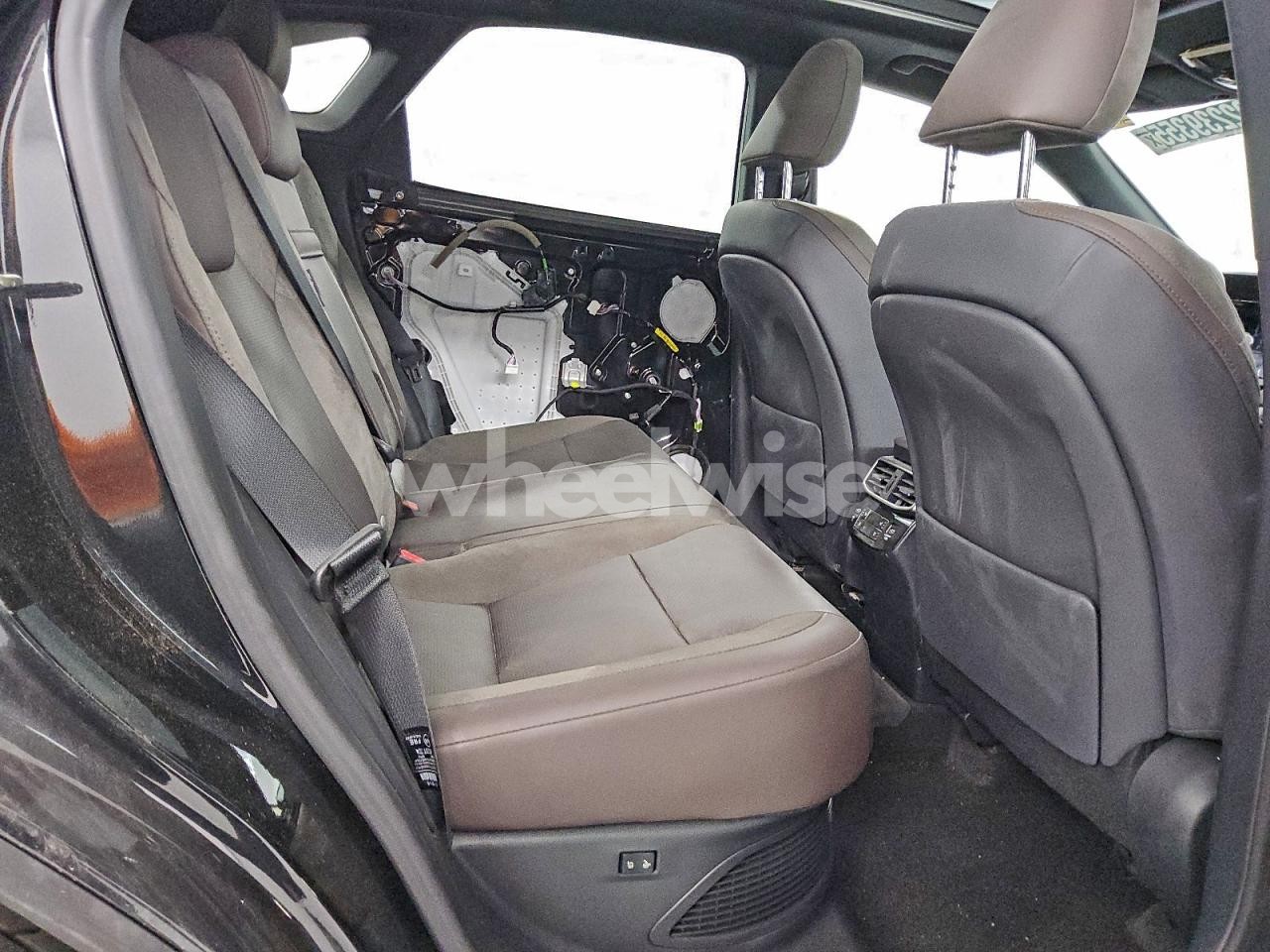 Photo 11 of 2024 LEXUS RX 450H+ LUXURY (VIN 4S3BWAB64N3021826)