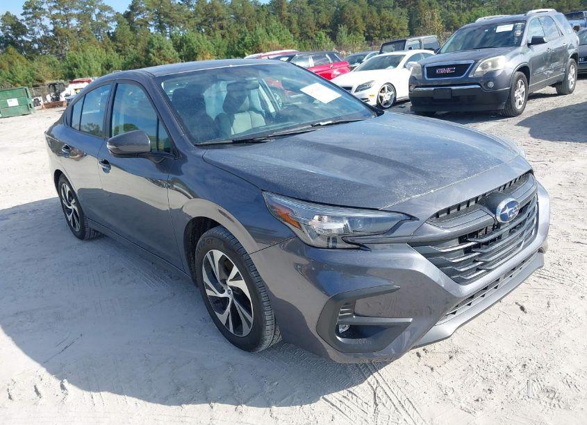 2024 Subaru Legacy PREMIUM (VIN 4S3BWAD60R3027366) main photo