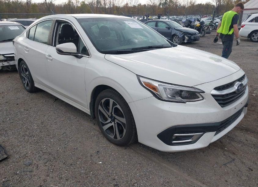 2020 Subaru Legacy LIMITED (VIN 4S3BWAL64L3027945) main photo