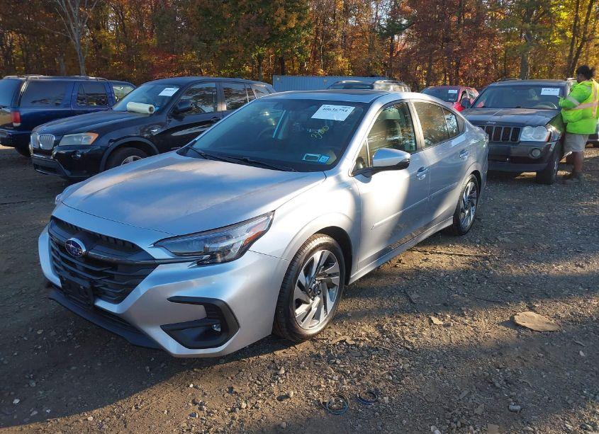 Photo 2 of 2024 Subaru Legacy LIMITED (VIN 4S3BWAN62R3015606)