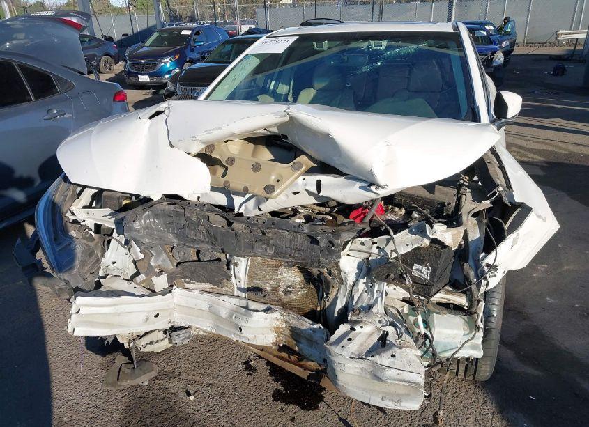 Photo 6 of 2020 Subaru Legacy LIMITED (VIN 4S3BWAN64L3010978)