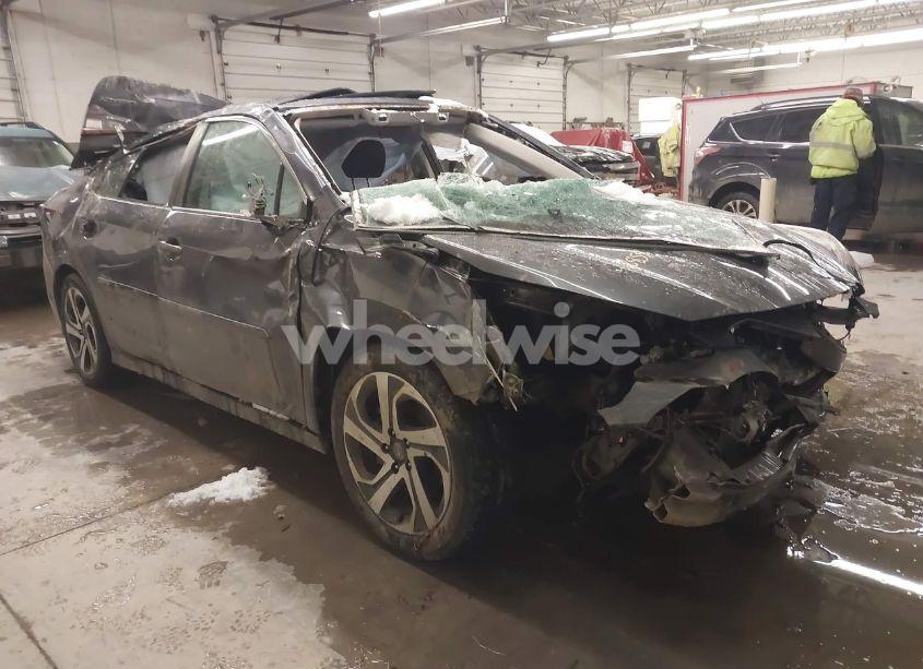 2022 Subaru Legacy LIMITED (VIN 4S3BWAN65N3022852) main photo