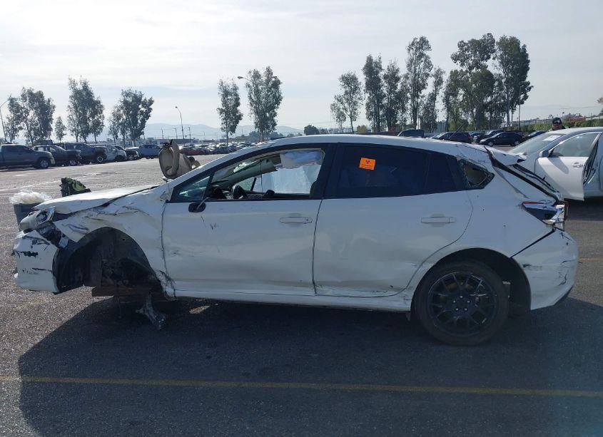Photo 15 of 2018 Subaru Impreza 2.0I (VIN 4S3GTAA65J1737527)