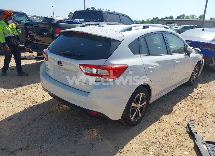Photo 4 of 2019 Subaru Impreza 2.0I PREMIUM (VIN 4S3GTAC68K3731479)
