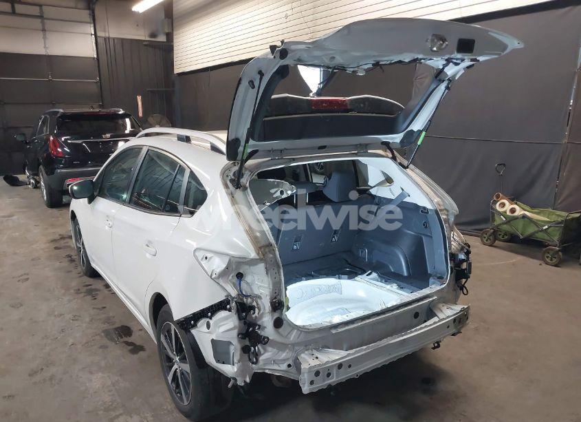 Photo 3 of 2022 Subaru Impreza PREMIUM 5-DOOR (VIN 4S3GTAD60N3725730)