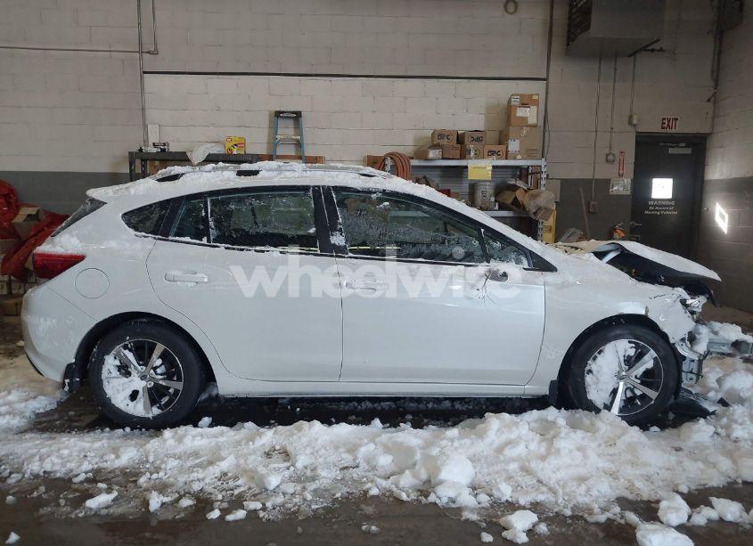 Photo 13 of 2021 Subaru Impreza PREMIUM 5-DOOR (VIN 4S3GTAD65M3709067)