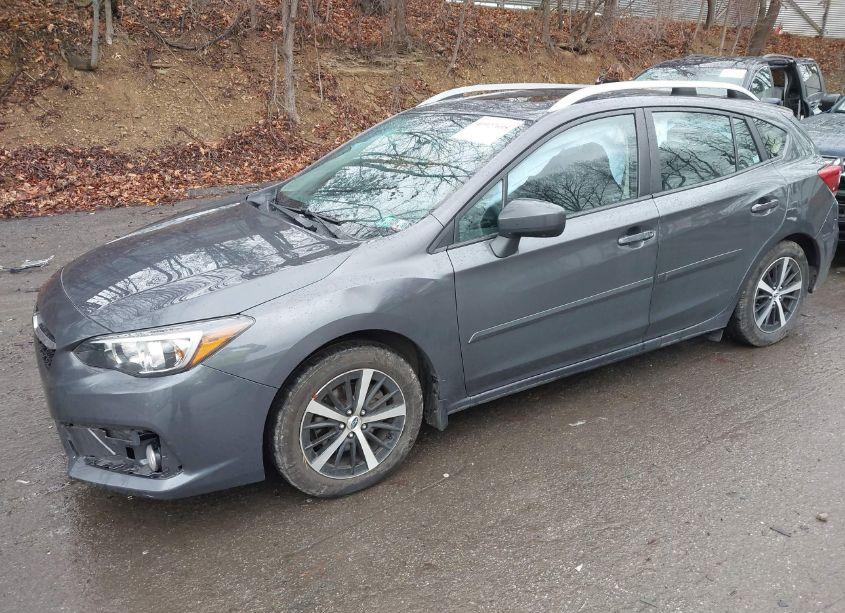Photo 2 of 2022 Subaru Impreza PREMIUM 5-DOOR (VIN 4S3GTAD68N3729055)